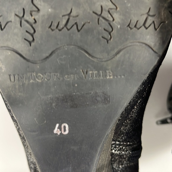 Un Tour En Ville Black Patent & Metallic Wedge Booties - Picture 7 of 8